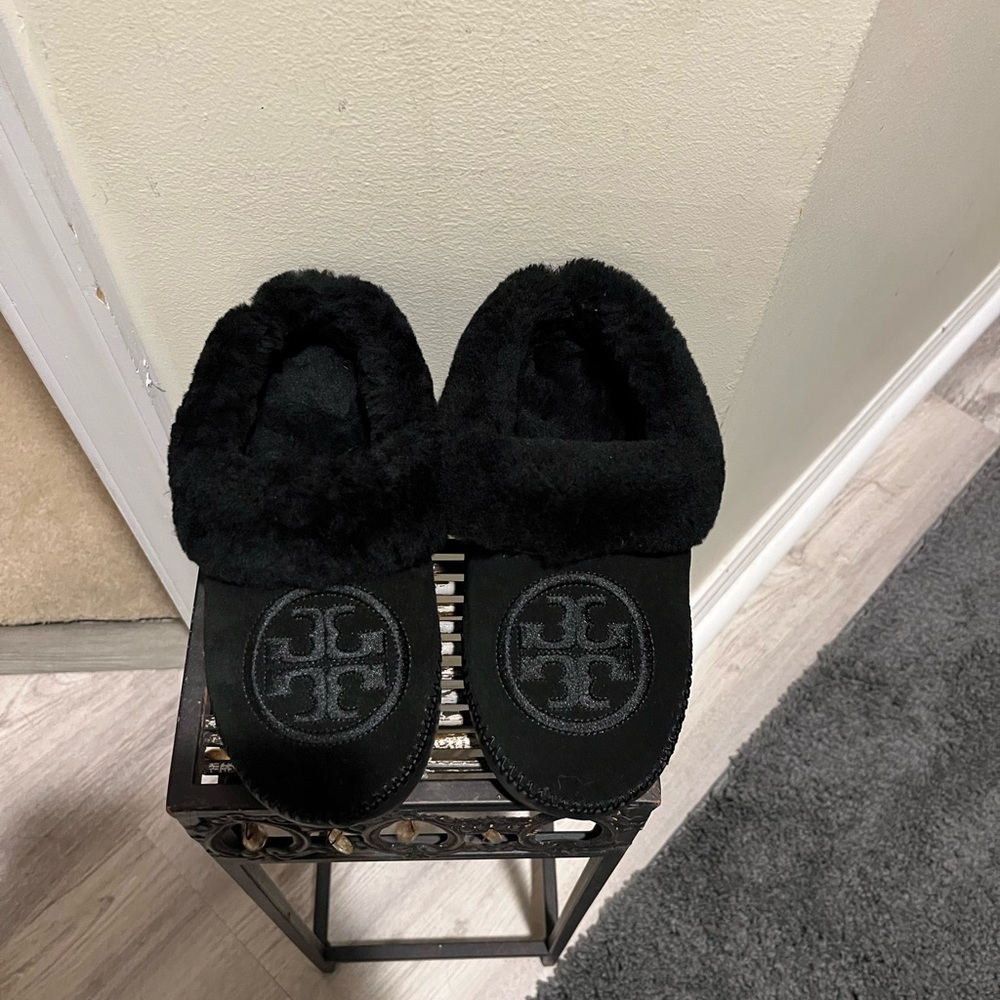 Tory Burch Slippers - Black - Size 5
